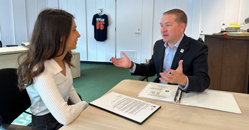 Left) MPA student Rachel Yantha discusses the findings of her research into strong mayor powers in Ontario local governments, with London mayor Josh Morgan. (Caroline Jones/Office of Mayor Josh Morgan photo)